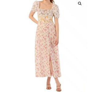 NWT cotton floral dress perfect for summer! Size S/M